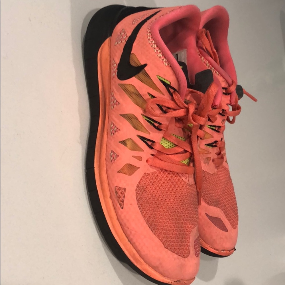 Pre loved Nike free shoes